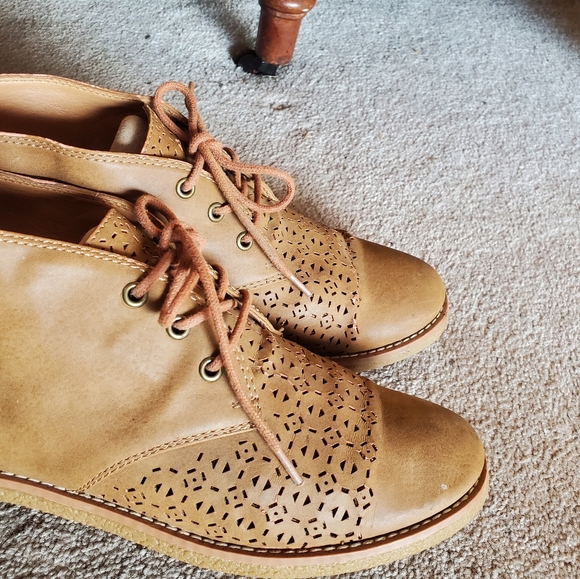 Tommy Hilfiger Leather Ankle Bootie size 8 - Picture 6 of 10